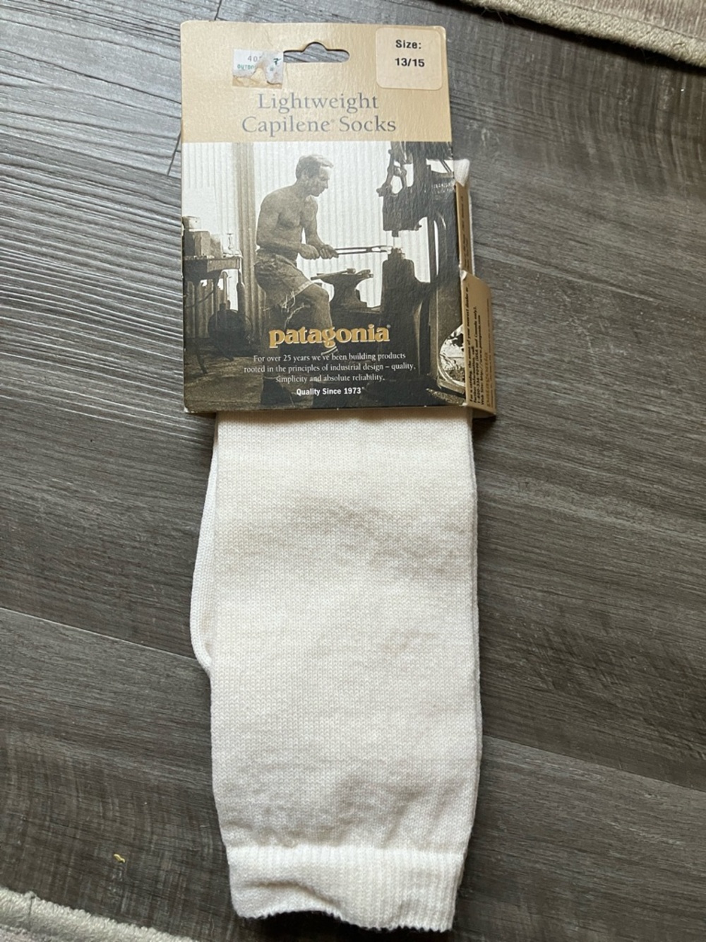 Patagonia Lightweight Capilene Socks - White/cream size 13/15 shoe 11-13